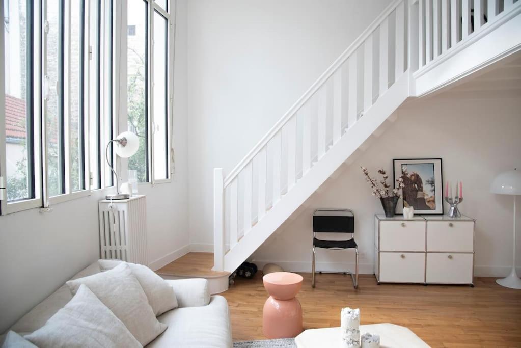 Appartement Triplex Lumineux Avec Balcon - 500m Champs Elysees